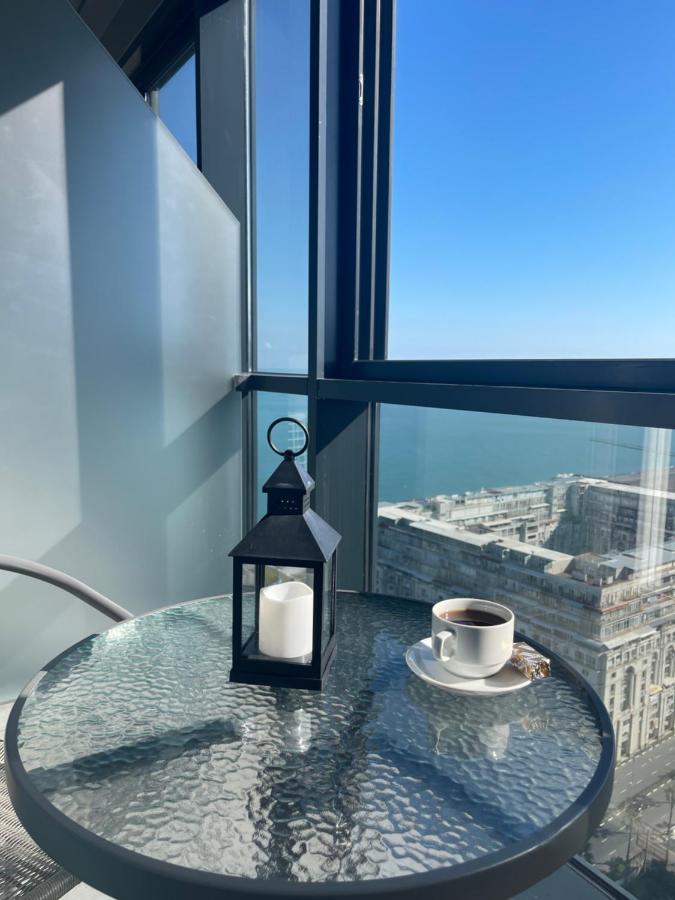 Apartment 16,26,27 Floors In Alliance Palace Batumi Eksteriør bilde