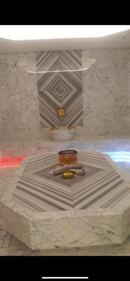 Apartment 16,26,27 Floors In Alliance Palace Batumi Eksteriør bilde